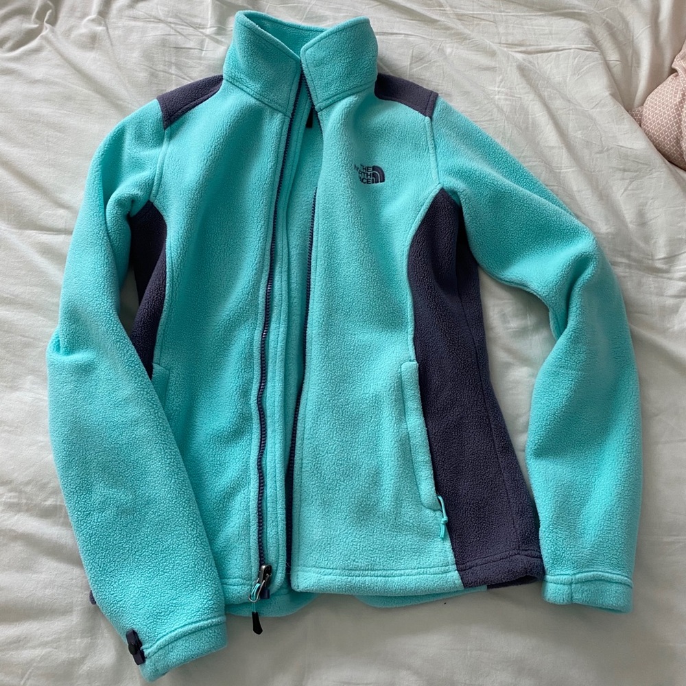 XS zip up north face fleece